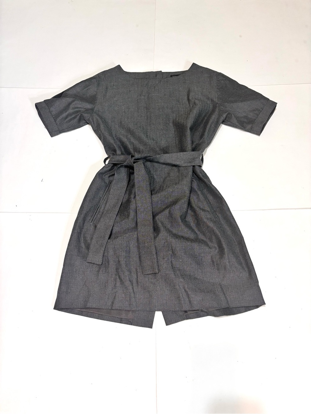 VENUS Gray Short-Sleeve Belted Mini Dress